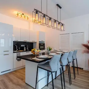 https://puerto-banus-second-line-luxury-apartement.1costadelsol.com