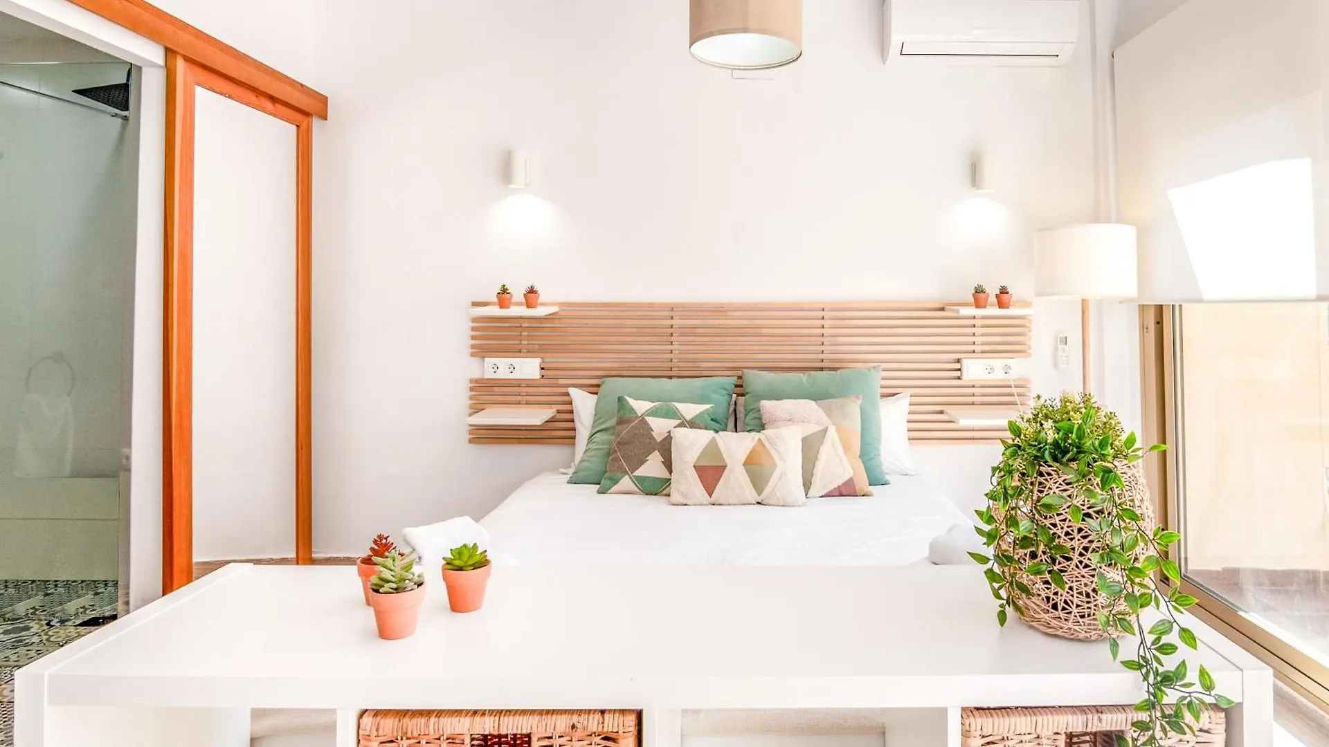Oleholidays 226 Romana Playa Primera Linea De Mar Marbella 0*,  Spain
